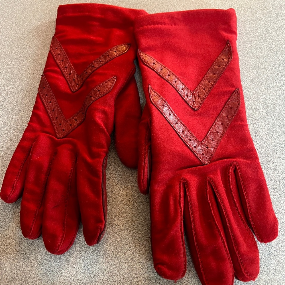 Isotoner red ladies’ gloves.